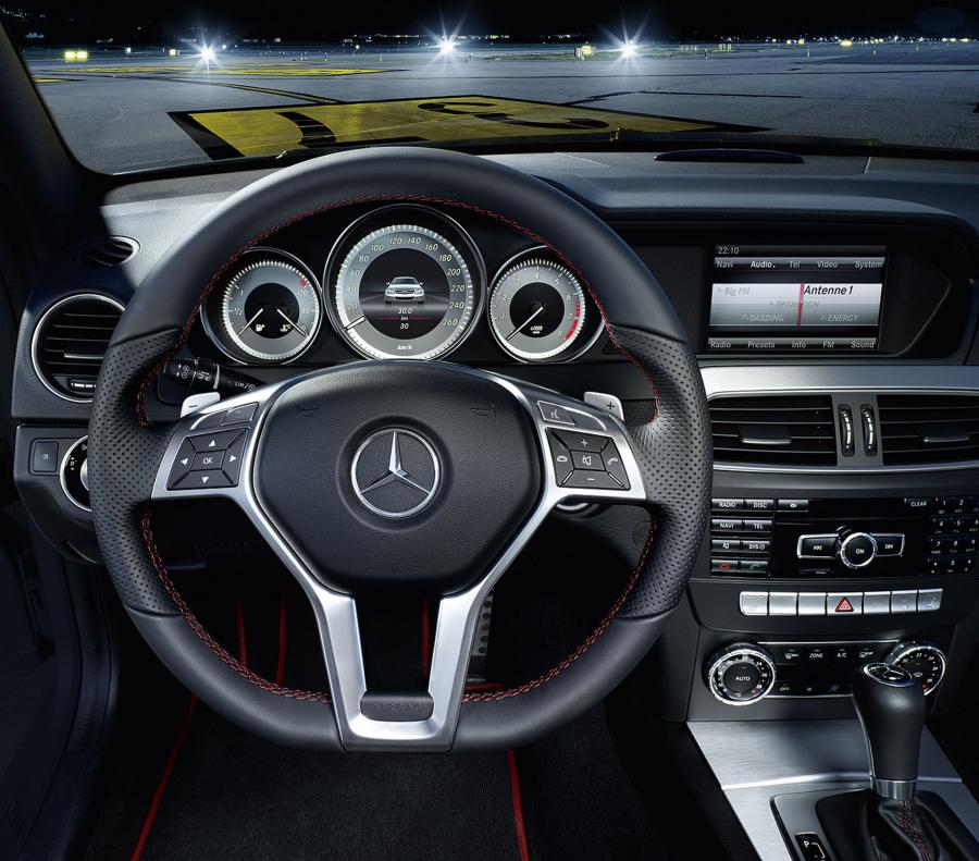  Mercedes-Benz C250 Coupe Sport 2012 года  (фото 2 из 10)